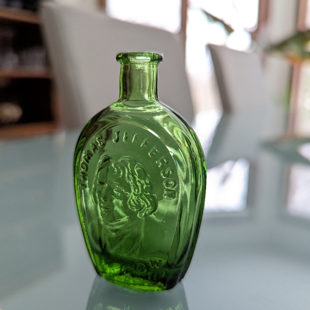 Thomas Jefferson Green Miniature  Glass Bottle Wheaton, NJ